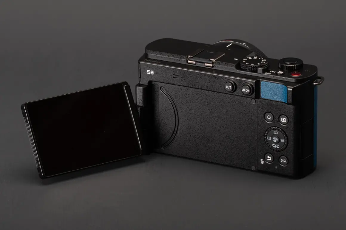 Panasonic Lumix S9 ilk incelemesi 9 Panasonic S9 ilk incelemesi 003