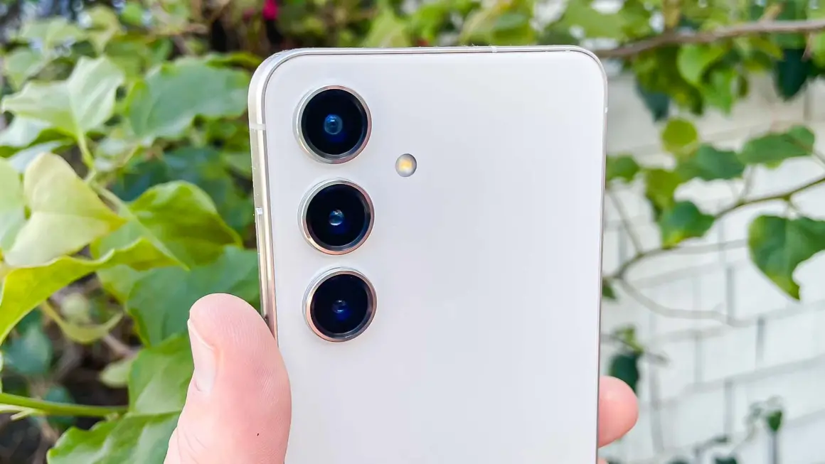 2024'ün en iyi kameralı telefonları 39 Samsung Galaxy S24 001