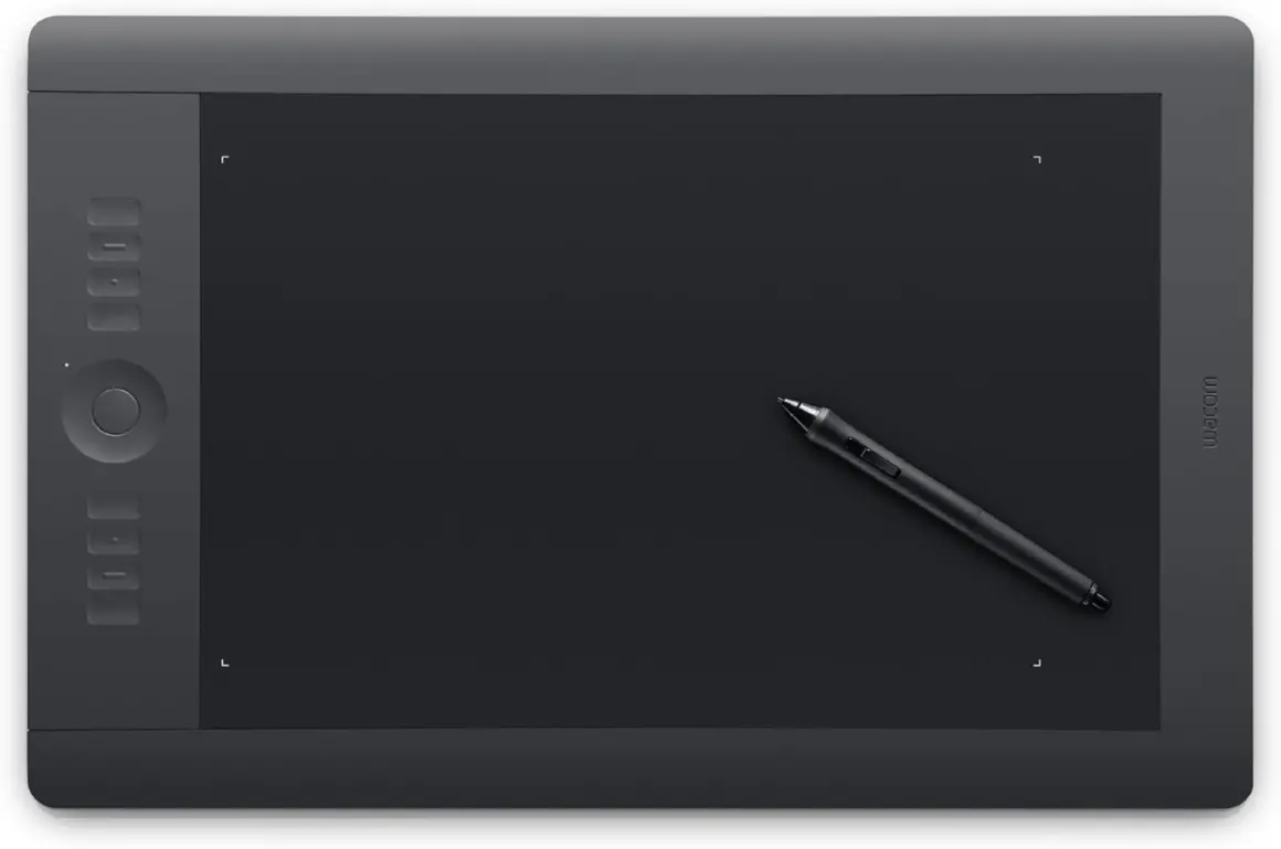 Newo Ikkin, çantasındaki gizli silahları ortaya çıkardı 8 Wacom Intuos5 tablet