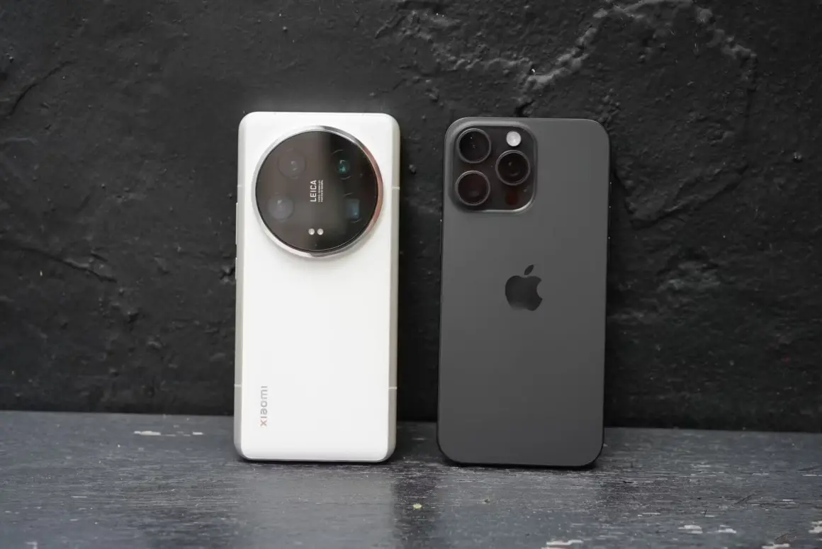 iPhone 15 Pro Max vs Xiaomi 14 Ultra 025