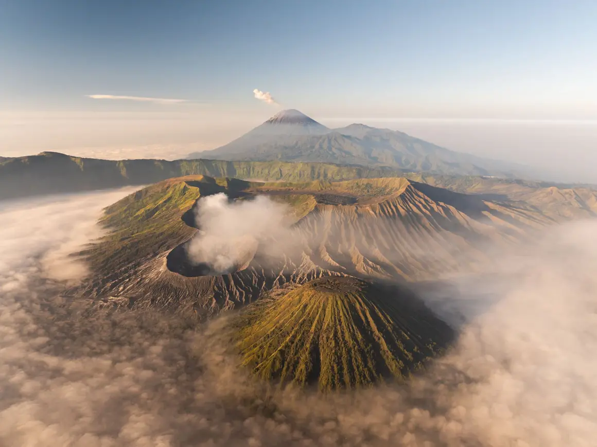 Daniel Haussmann : Wonderful Indonesia 5 DJI 20240510012004 0121 D