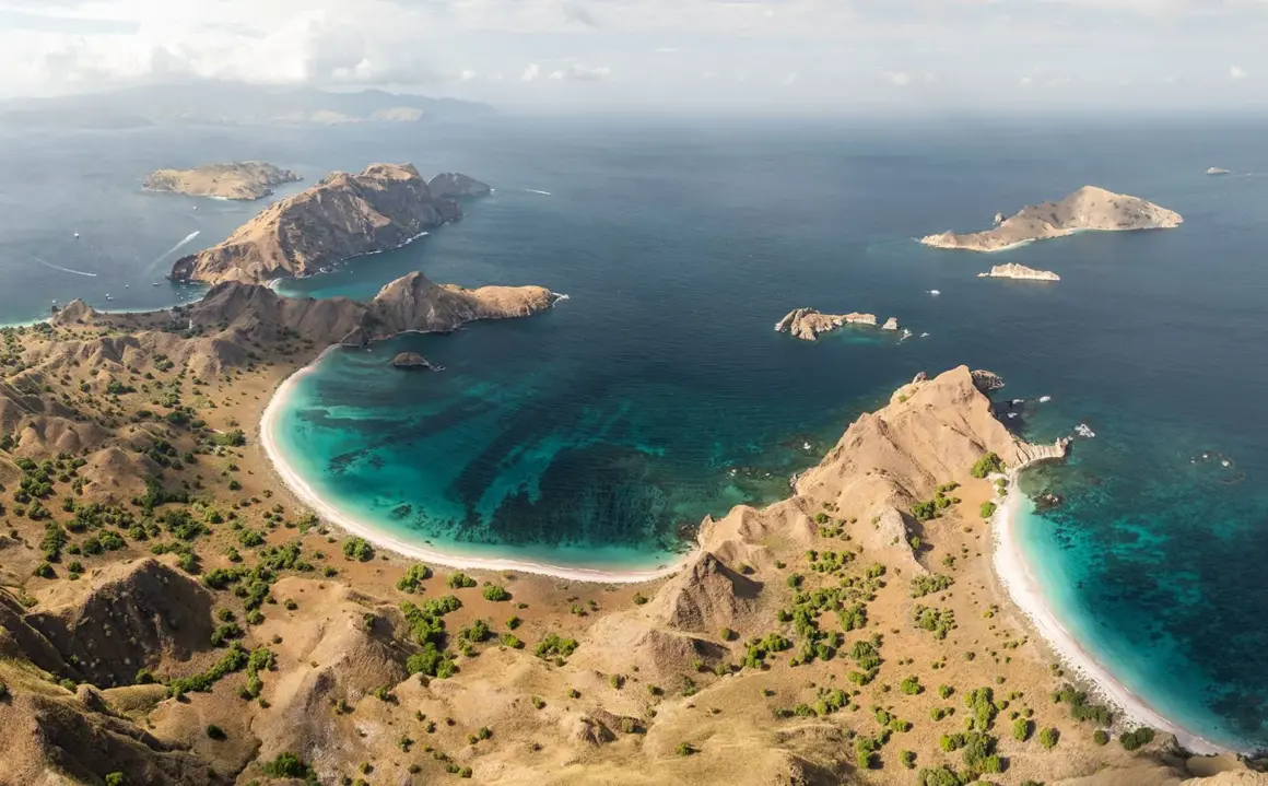 Daniel Haussmann : Wonderful Indonesia 3 DJI 20240520025547 0110 D HDR Pano