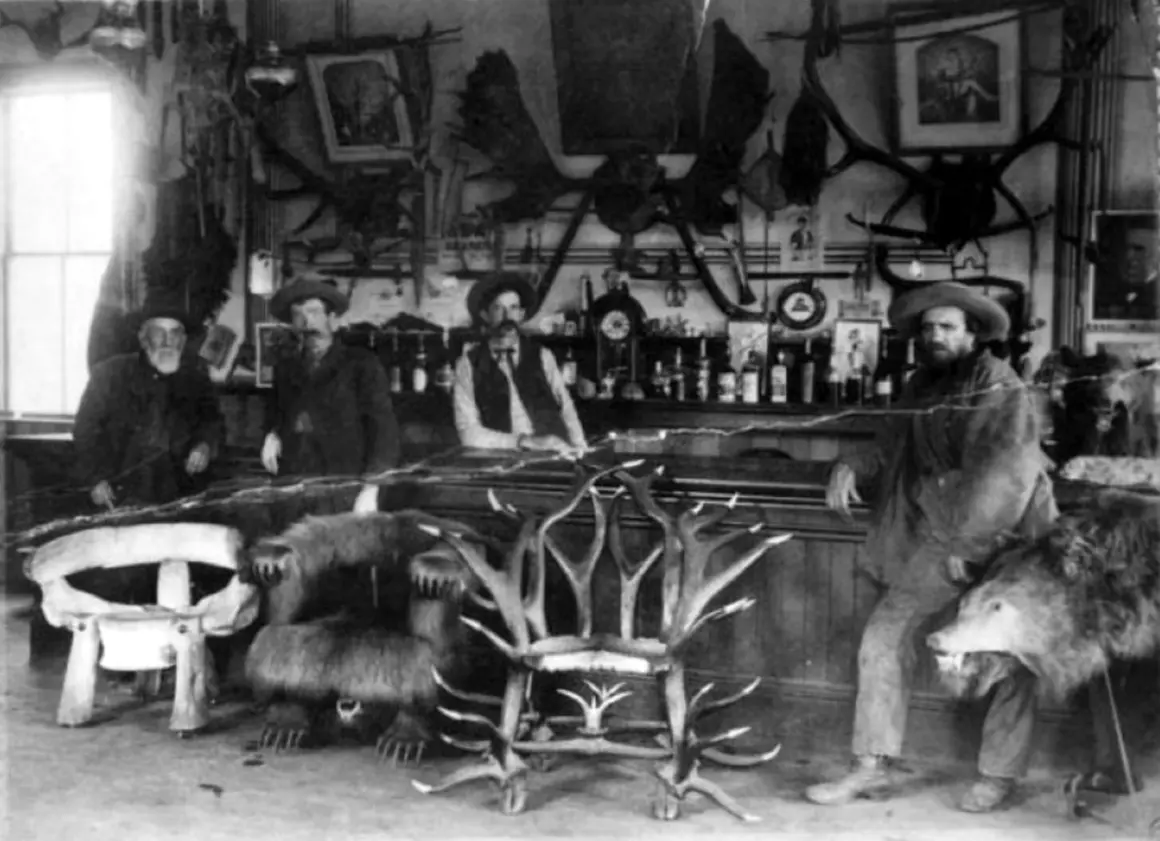 Vahşi Batı'nın Salon Barlarında Hayat 7 Old Saloons Of The West24