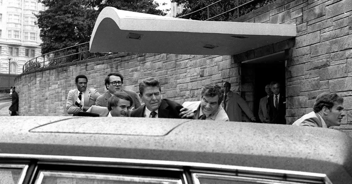Pulitzer ödüllü fotoğrafçı Ron Edmonds 77 yaşında öldü 1 Pulitzer ödüllü fotoğrafçı Ron Edmonds 77 yaşında öldü