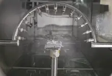 Apple iPhone'larını Böyle Test Ediyor 8 apple spray test