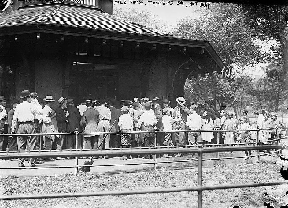 1911'den Fotoğraflar New York'un Ölümcül Sıcak Hava Dalgasıyla Mücadelesini Gösteriyor 16 1911den Fotograflar New Yorkun Olumcul Sicak Hava Dalgasiyla Mucadelesini Gosteriyor 014