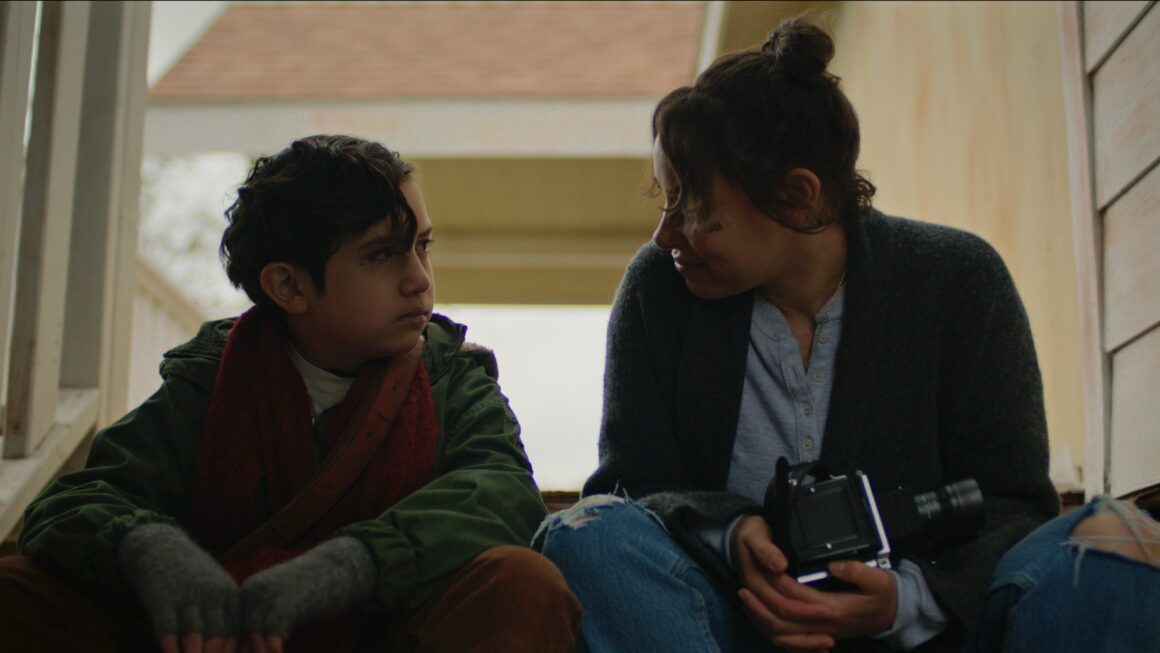 "Camera" her fotoğrafçının seveceği bağımsız bir filmdir 2 Camera her fotografcinin sevecegi bagimsiz bir filmdir 001