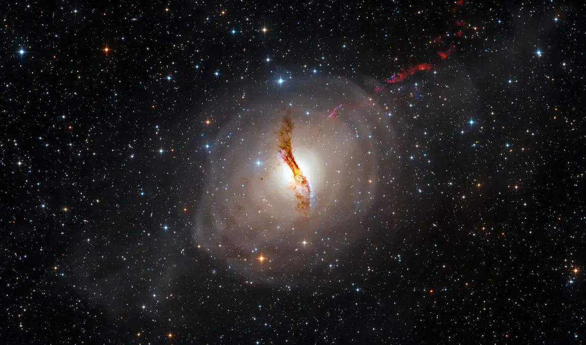 16. Geleneksel Yılın Astronomi Fotoğrafçısı yarışması 2024 8 Echoes of the Past © Bence Toth Peter Feltoti