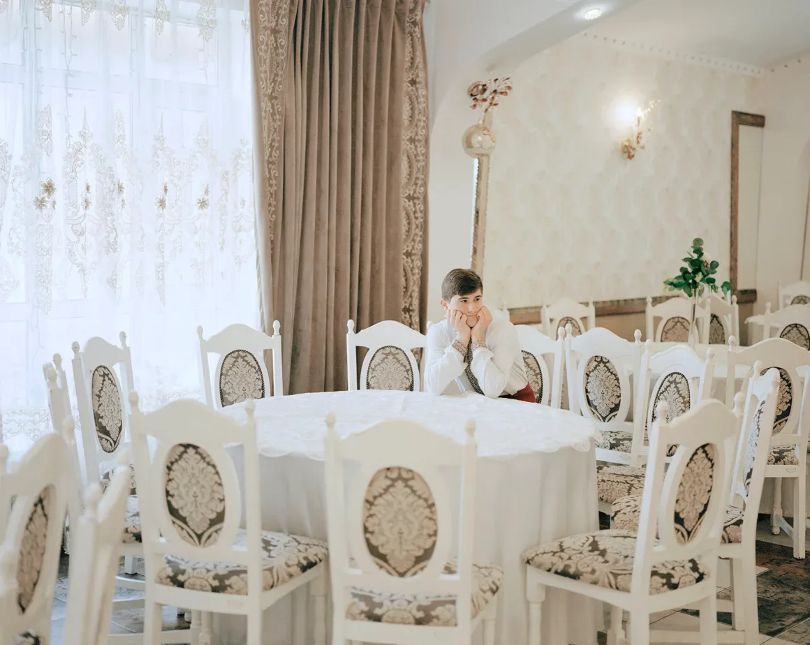2024 Feature Shoot Emerging Photography Awards 7 ludwig nikulski 12x18 1