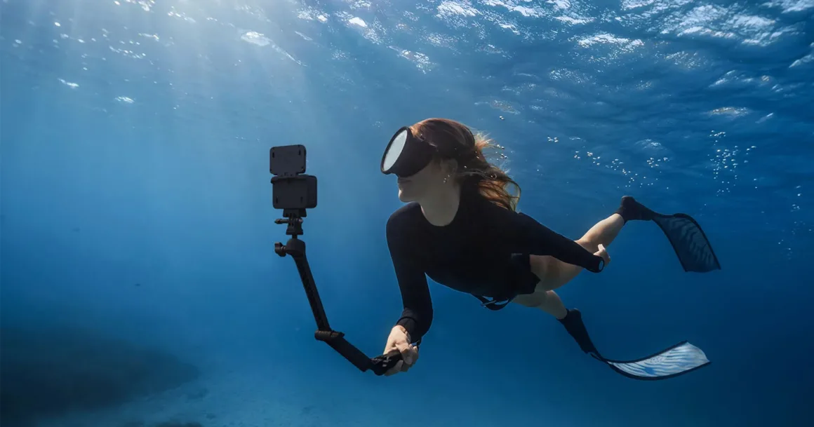 Insta360 Ace Pro 2 7 Insta360 Ace Pro 2 Diving 2
