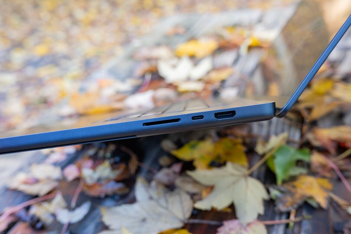 Apple MacBook Pro M4 Max İncelemesi 2 Apple MacBook Pro M4 Max Incelemesi 001