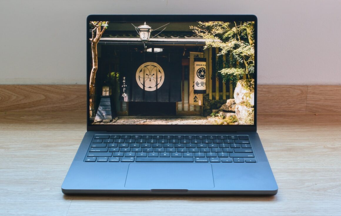 Apple MacBook Pro M4 Max İncelemesi 1 Apple MacBook Pro M4 Max Incelemesi