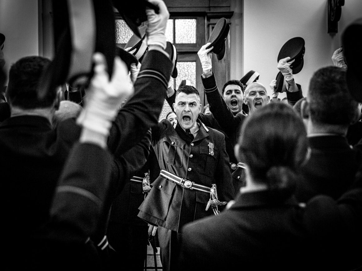 Royal Air Force Fotoğraf Yarışması'nın kazanan fotoğrafları 8 HC CAT A Personnel Cheers to the King Mr Wheeler