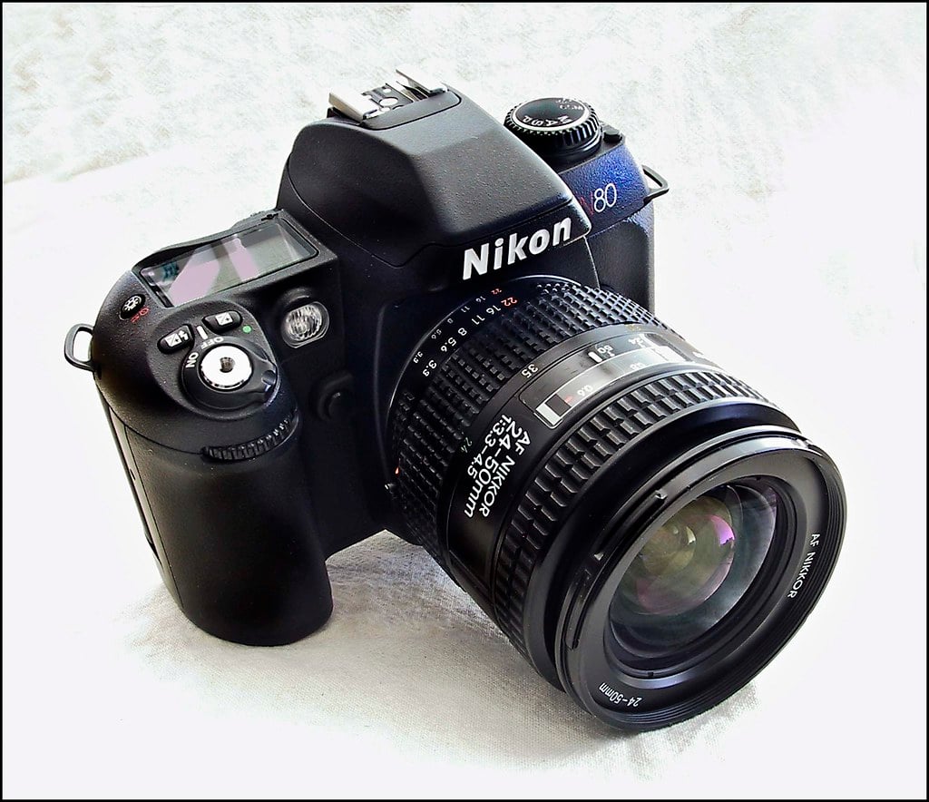 2024 Yılının En İyi Uygun Fiyatlı 35 mm Film Kameraları 10 nikon n80