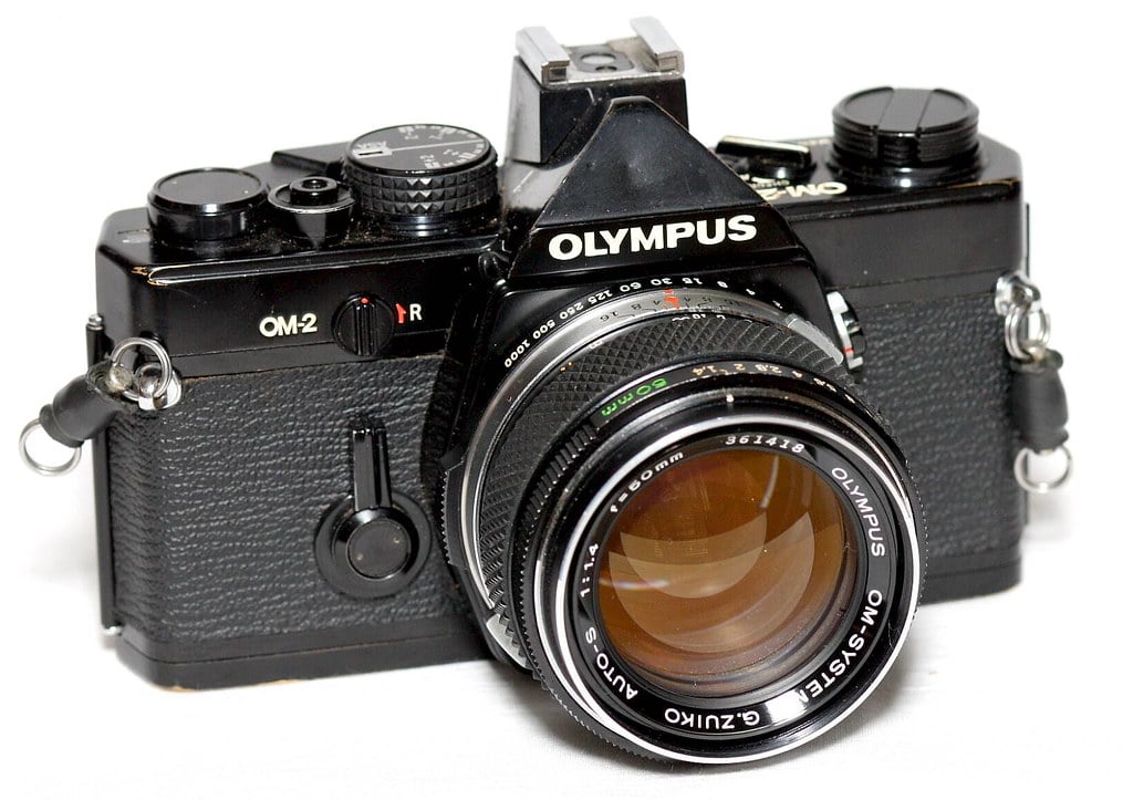 2024 Yılının En İyi Uygun Fiyatlı 35 mm Film Kameraları 5 olympus om 2