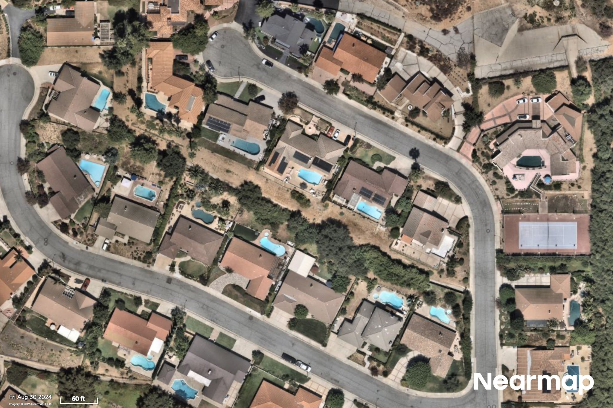 Los Angeles'taki yangının yol açtığı hasarlar 2 Aug 30 After 4101 Park Vista Dr Pasadena