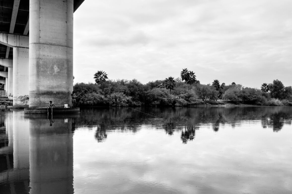 Richard Sharum : Spina Americana 15 Two Mexican Fisher Boys. Rio Grande River Mexico United States border Texas