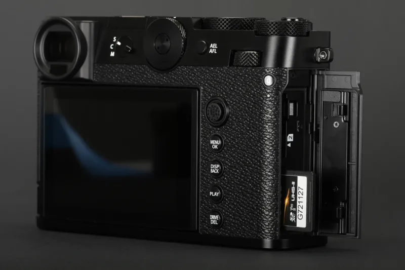 Fujifilm GFX100RF 007