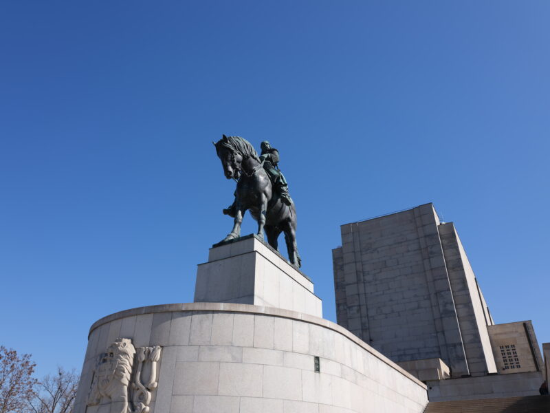 GFX100rf 28mm Jan Zizka statue