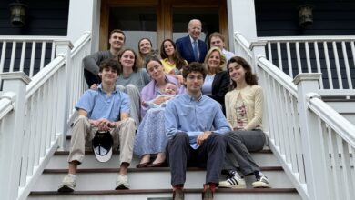 Joe Biden Paskalya Aile Fotoğrafına Kendini Photoshop Mu Ekledi? 29 Joe Biden Paskalya Aile Fotografina Kendini Photoshop Mu Ekledi