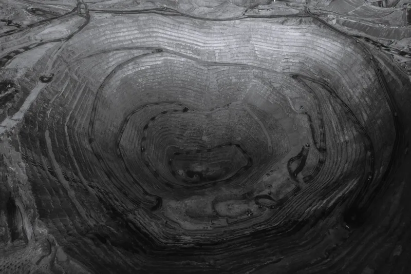 69790 Mining Infinity Poli lorenzo poli Title