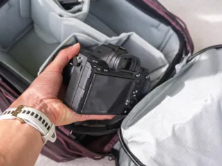 Seyahat fotografciligi icin DSLR mi yoksa aynasiz kameralar mi daha iyidir 320x240 jpeg