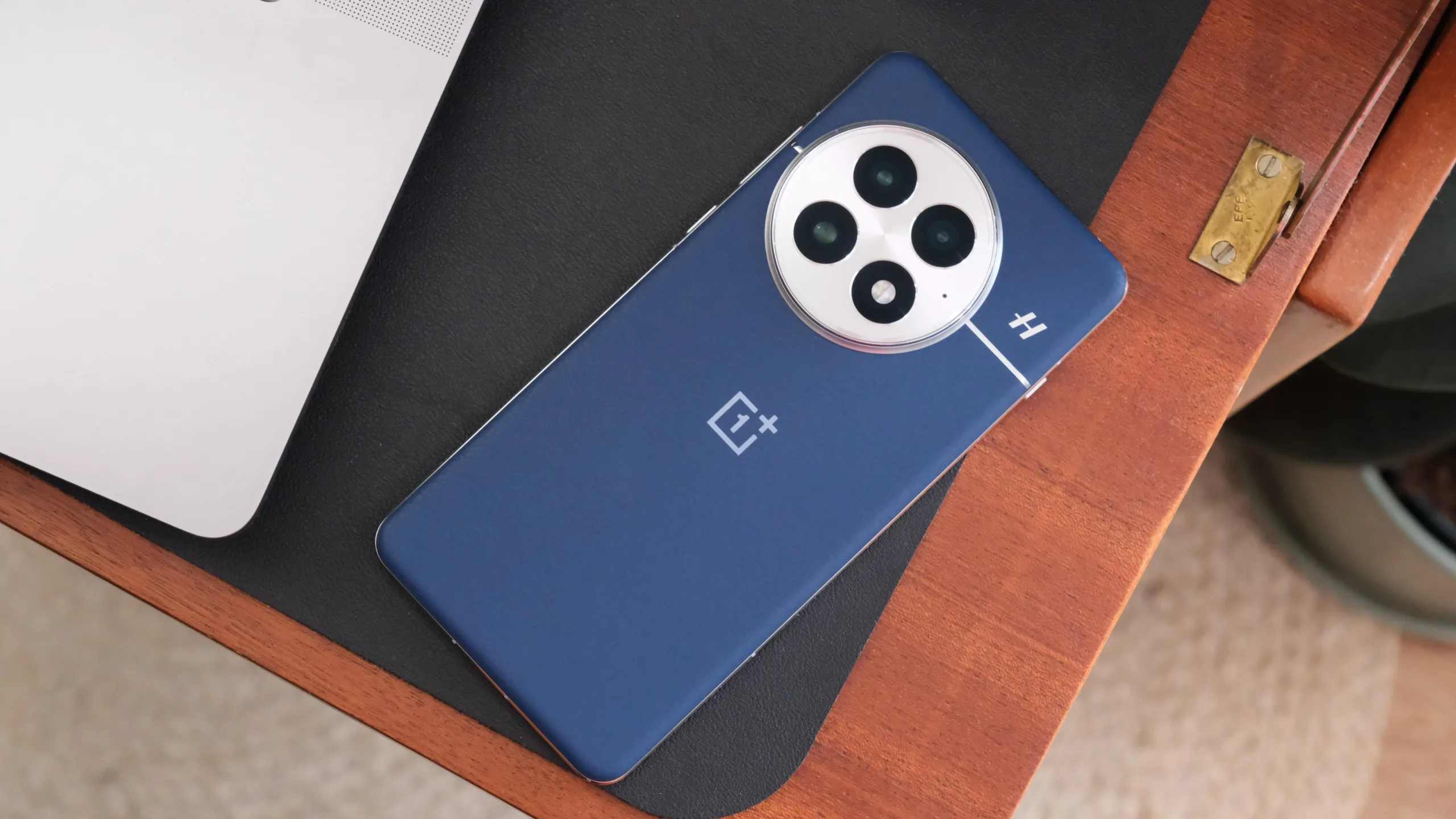 2025'in en iyi kameralı telefonu 32 OnePlus 13 scaled