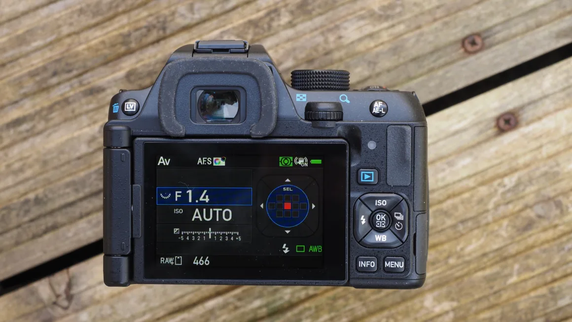 2025'in en iyi DSLR'leri 75 Pentax KF 101