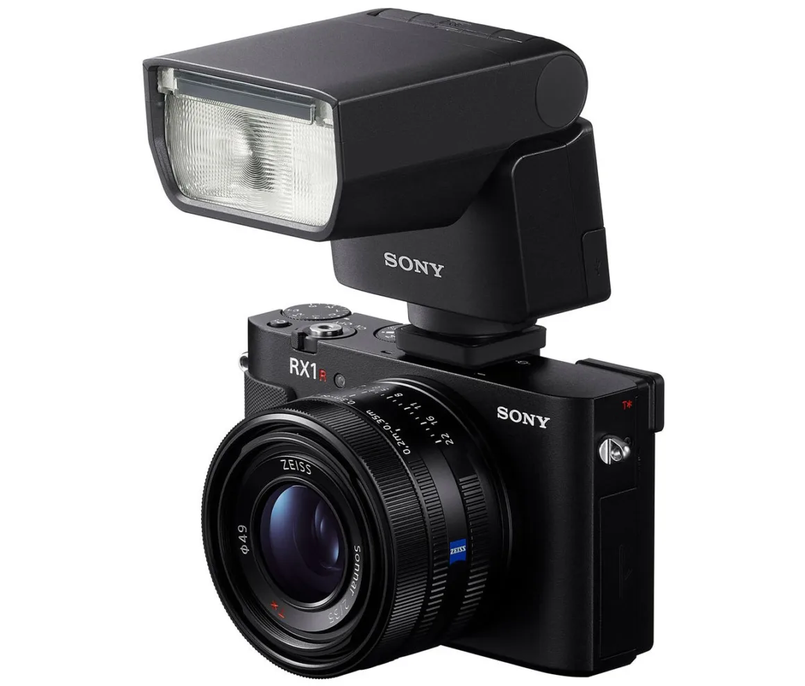 Sony RX1R III Sonunda Piyasaya Çıktı 7 RX1R III HLV F28RMA right e1752612951293