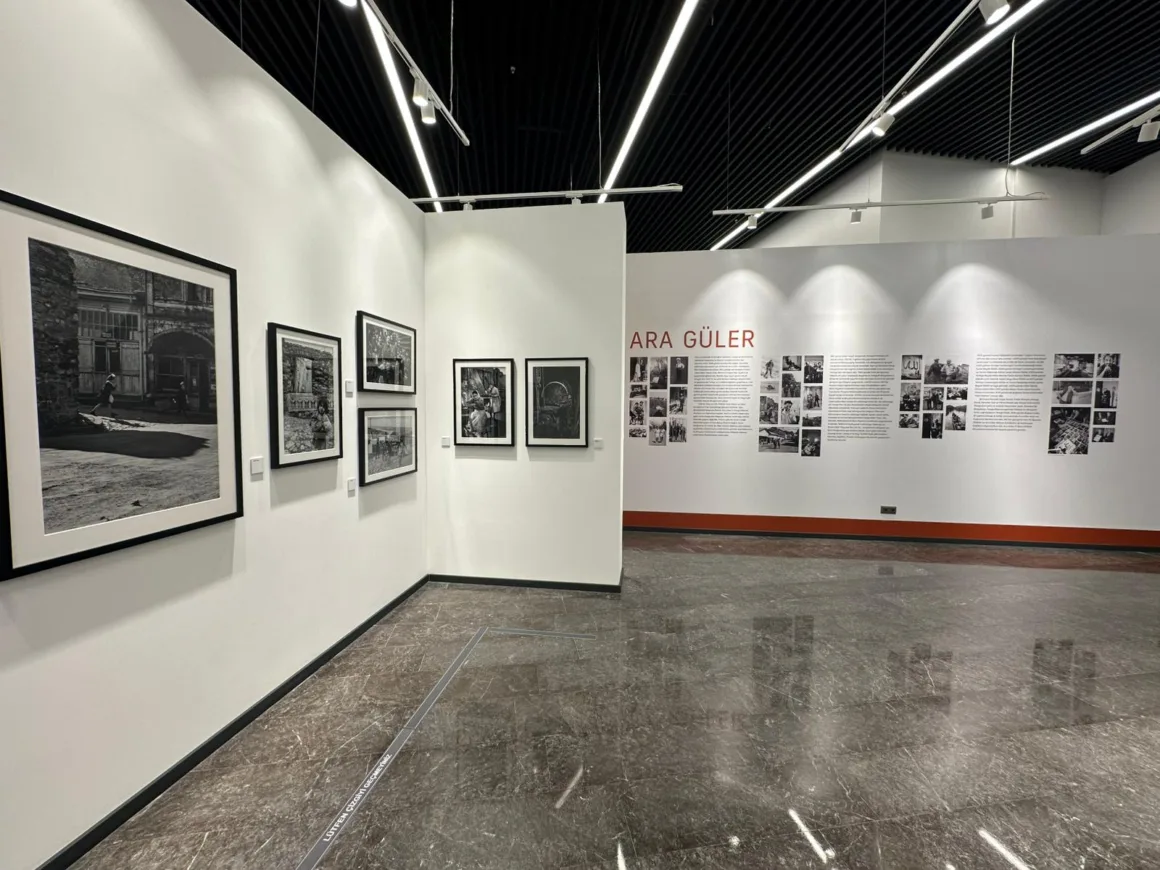 Ara Güler Sergisi: 114 karelik İstanbul hafızası