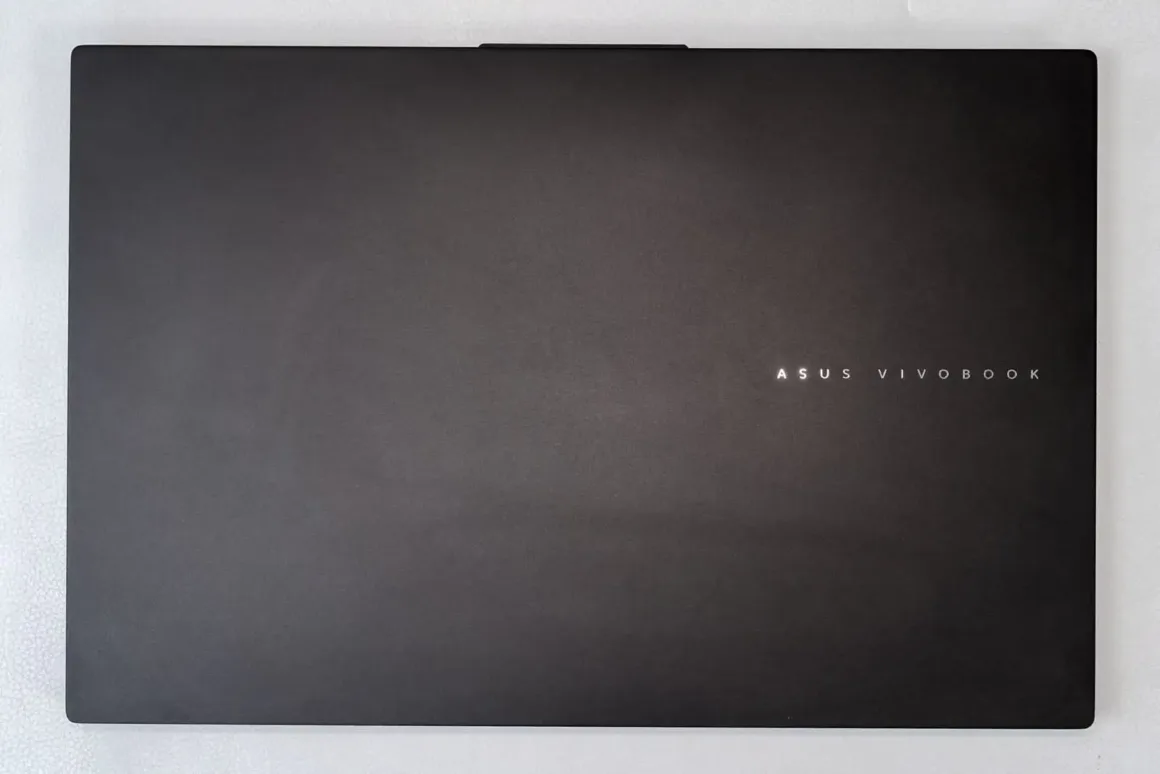 Asus Vivobook Pro 15 2025 Incelemesi 003