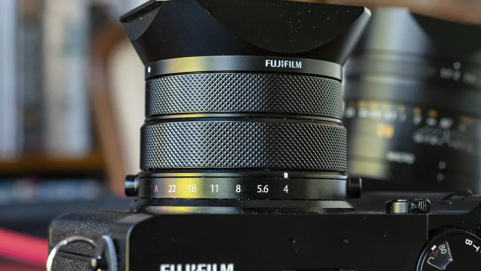 Fujifilm GFX100RF vs Leica Q3 006