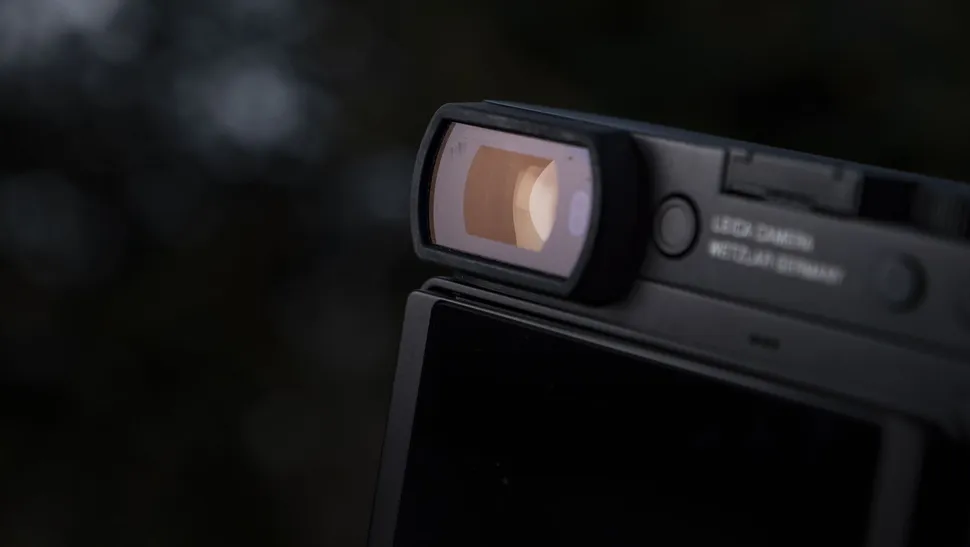 Leica Q3 Monochrom 002