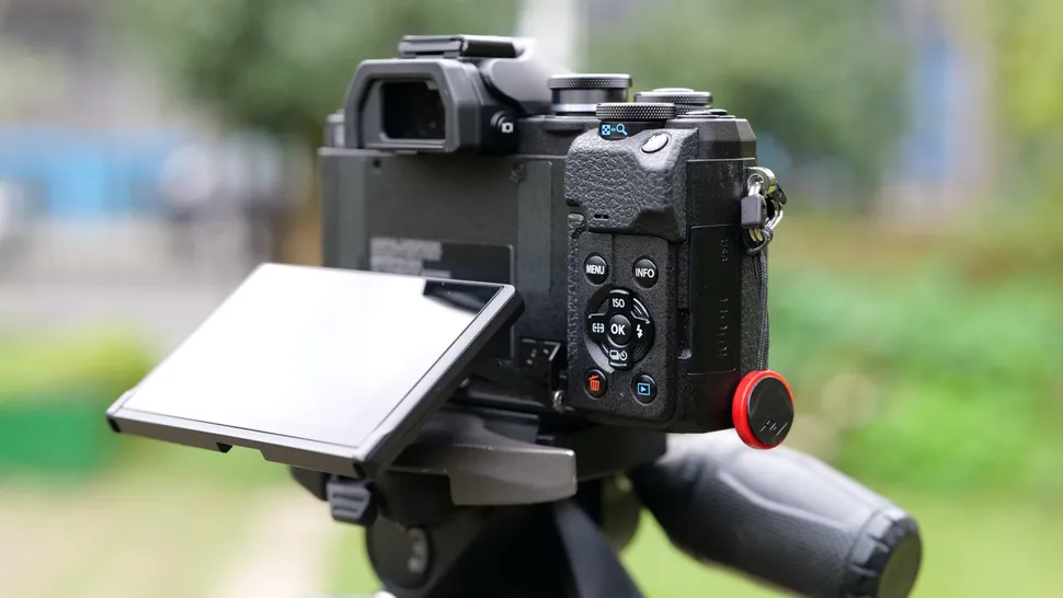 Olympus OM D E M10 Mark IV 004