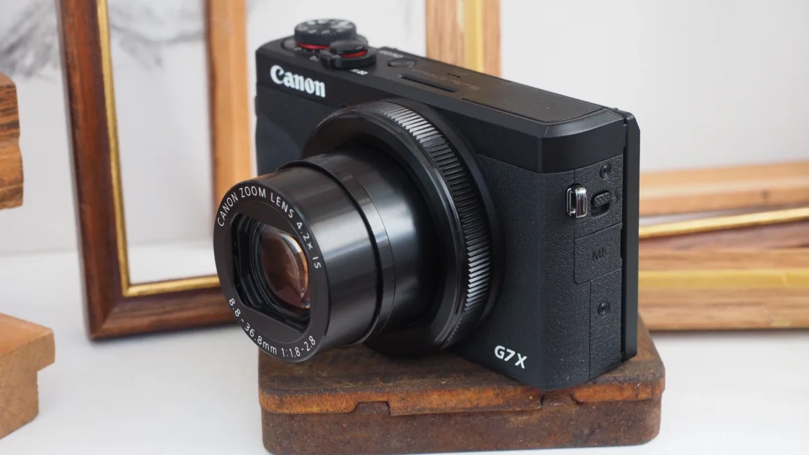 3. Canon PowerShot G7 X III