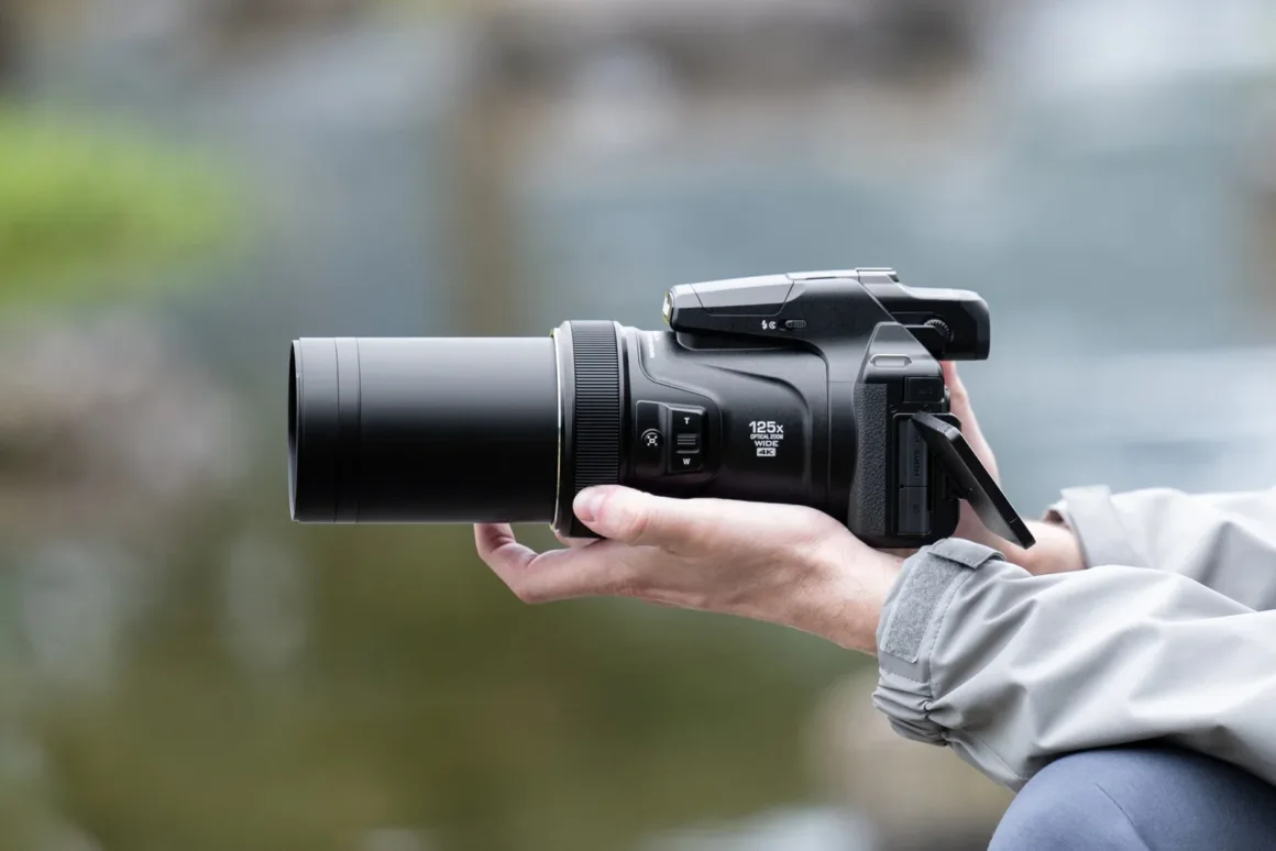 6. Nikon Coolpix P1100