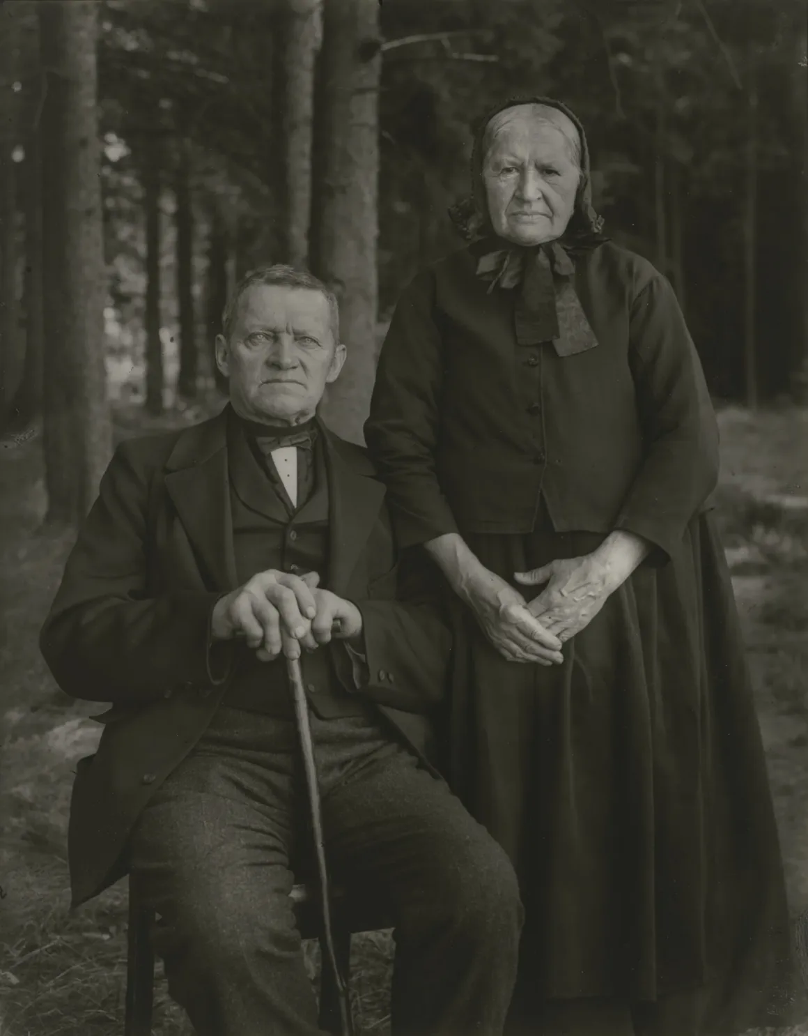 August Sander: İnsanı Değil, Toplumu Fotoğraflamak 14 August Sander. Farming Couple–Propriety and Harmony. 1912