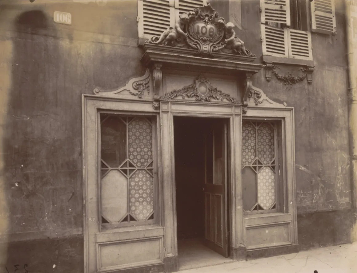 Eugène Atget: Fotoğrafın Yokluğu Görünür Kıldığı An 12 Eugene Atget. 106 avenue de Suffren. 1910 11