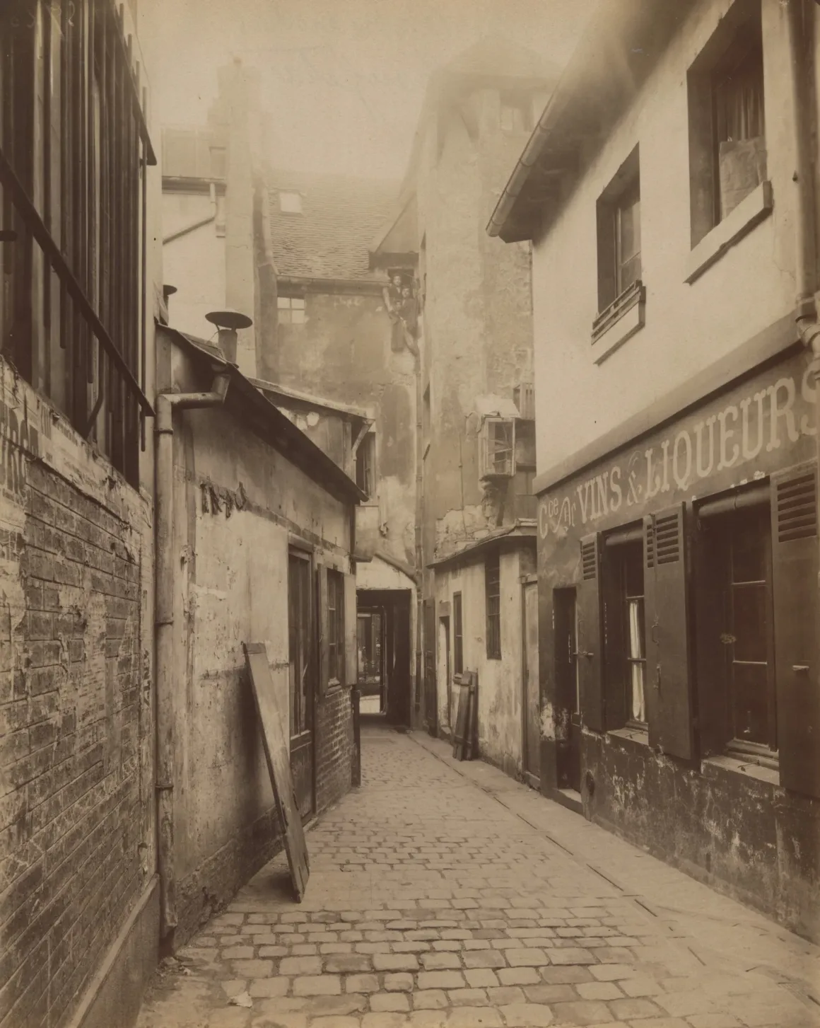 Eugène Atget: Fotoğrafın Yokluğu Görünür Kıldığı An 17 Eugene Atget. Passage des Patriarches. 1909 10