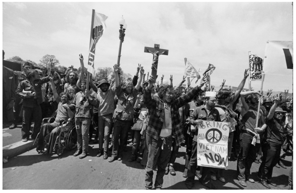 Garry Winogrand Peace Demonstration Washington DC 1971