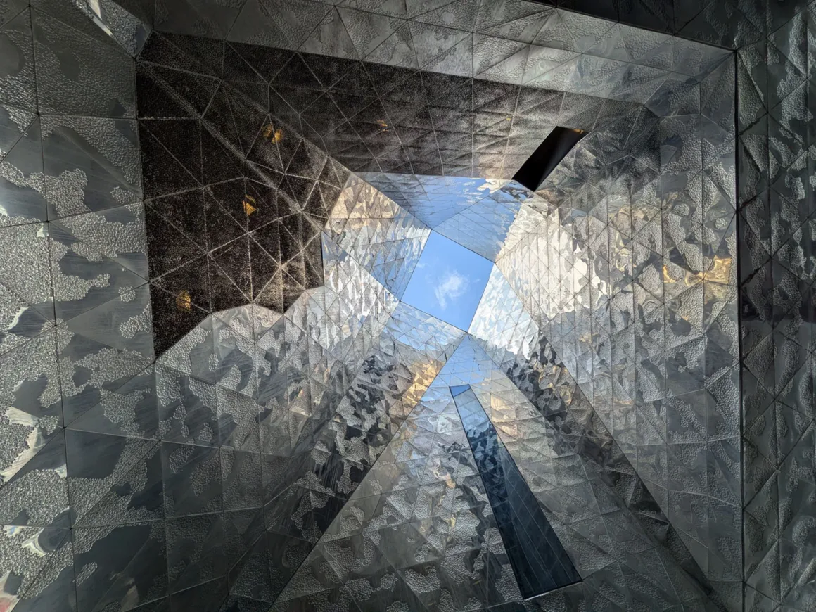 Google Pixel 10a photo ultra wide