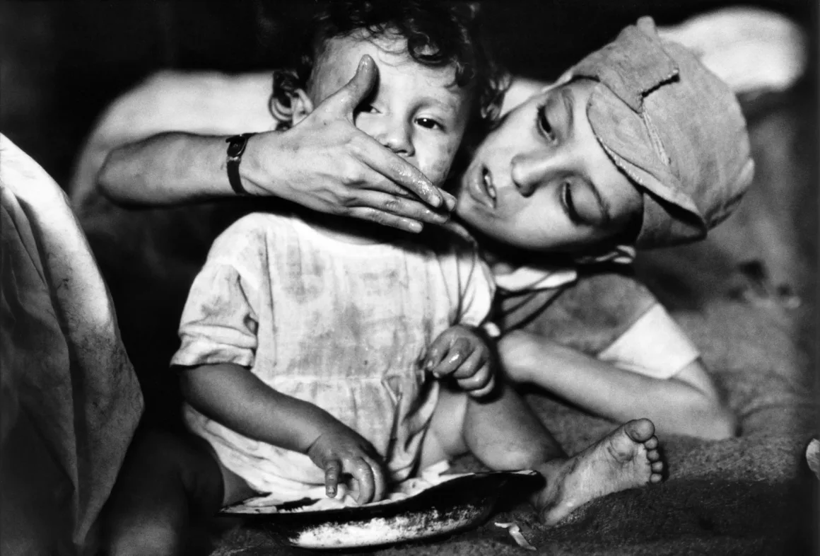 Gordon Parks – Flavio da Silva Rio de Janeiro 1961 011