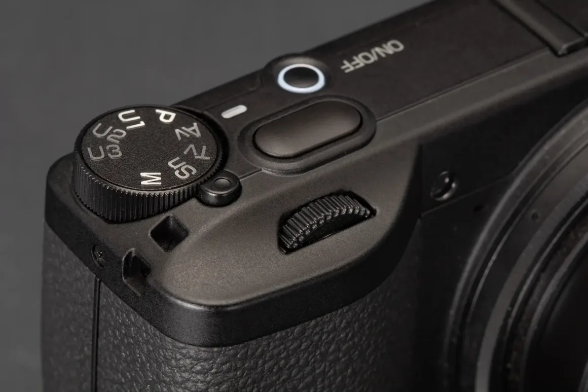 Ricoh GR IV Monochrome inceleme 004