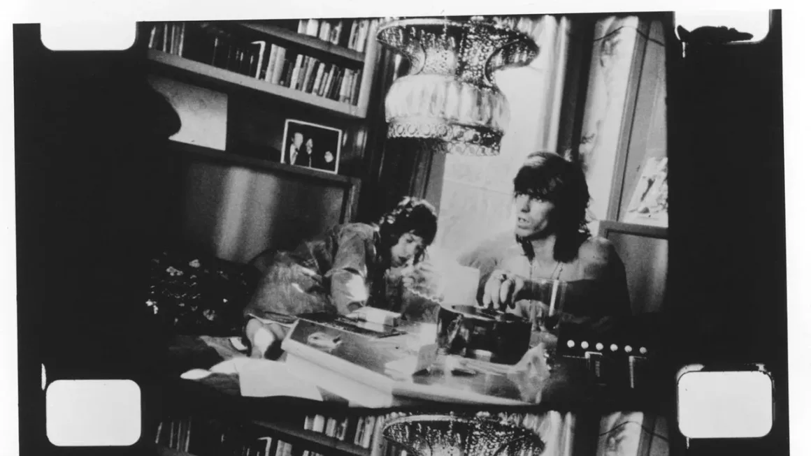 Robert Frank Kimdir? Amerika’ya Dışarıdan Bakan Fotoğrafçı 17 Robert Frank – Cocksucker Blues film still 1972