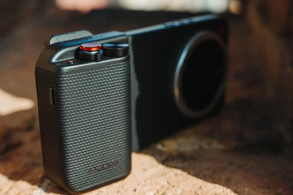 Xiaomi Leitzphone camera grip