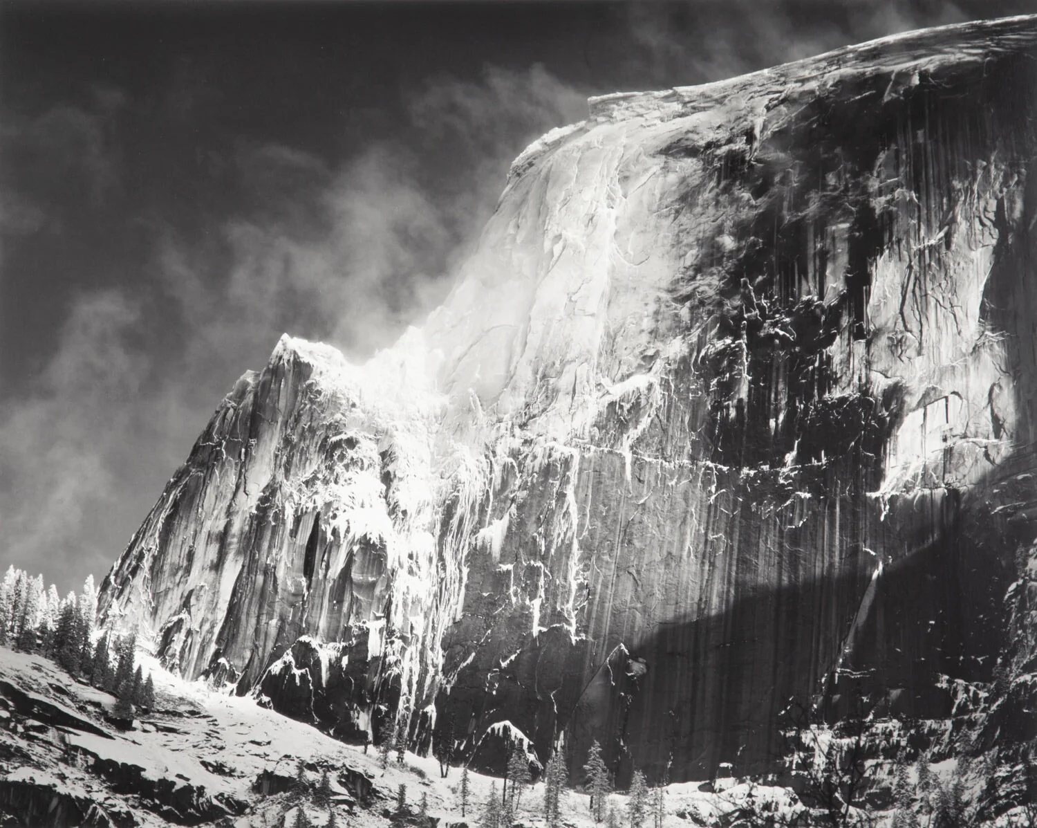 Ansel Adams: Fotoğraf Çekmek Değil, Işığı ve Tonu Tasarlamak 26 half dome blowing snow yosemite explore photographs ansel adams 1