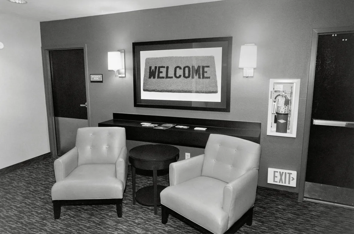 Life Still: Lee Friedlander’ın Gündelik Amerika’yı Parçalama Biçimi 9 lee friedlander rhode island 2016