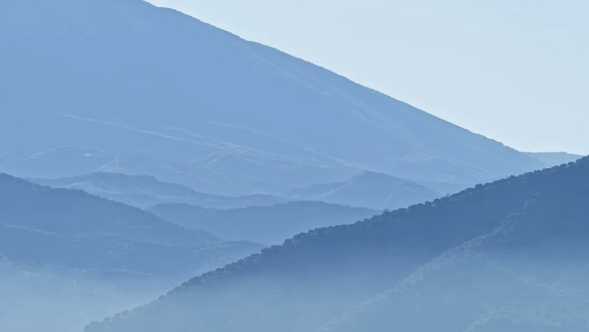Neden Herkes Manzara Fotoğrafçılığını Denemeli ve Nasıl Yapılır 5 mountain mist