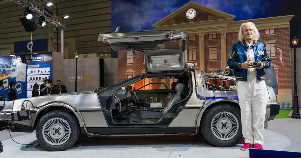 CP+ 2026’da Tanıtılan En İyi Yeni Fotoğraf Ekipmanları 9 tamron cpplus back to the future featured