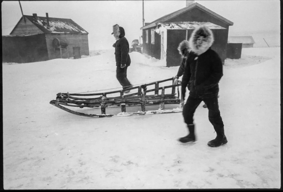 The Marriage of Jack Frost and Snow White © Duane Michals 010